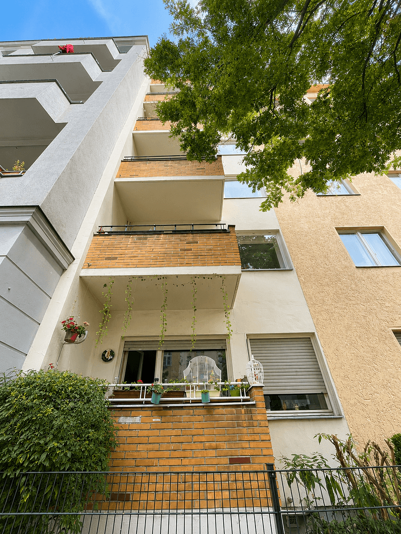 Prodej domu 621 m², pozemek 498 m², Berlin, Berlín Prodej domu 621 m², pozemek 498 m², Berlin, Berlín