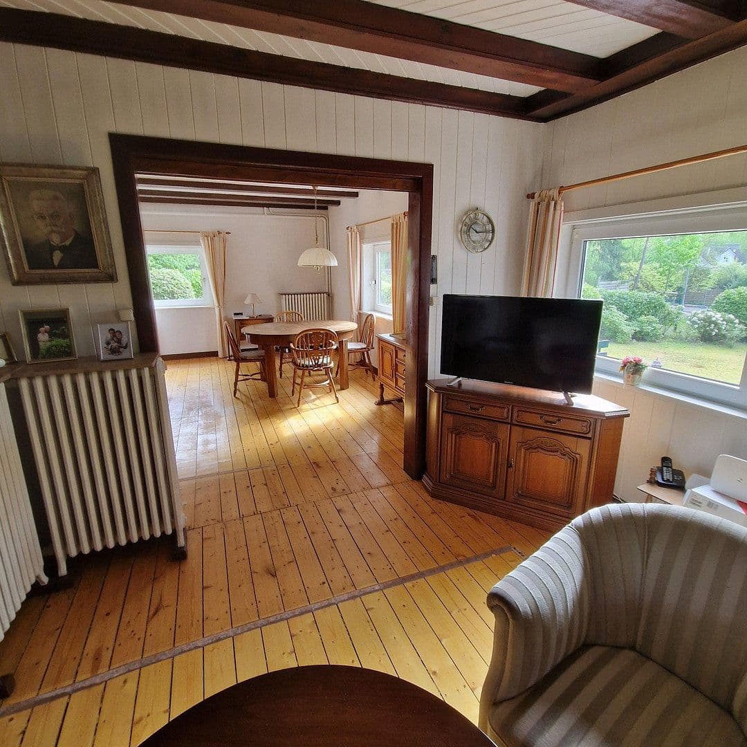 Prodej domu 118 m², pozemek 1.900 m², Seevetal, Dolní Sasko Prodej domu 118 m², pozemek 1.900 m², Seevetal, Dolní Sasko