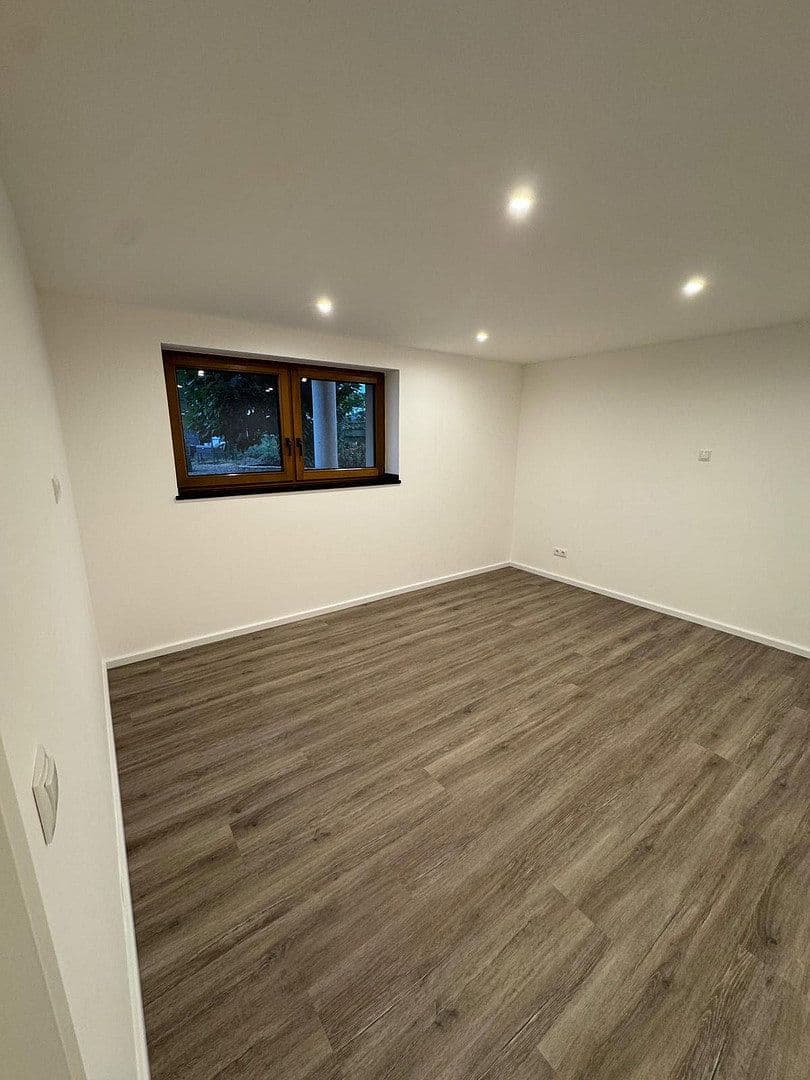 Pronájem bytu 2+1 58 m², Kirchstraße 5, Köln, Severní Porýní-Vestfálsko Pronájem bytu 2+1 58 m², Kirchstraße 5, Köln, Severní Porýní-Vestfálsko