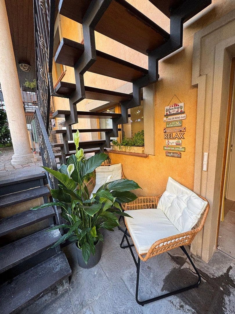 Pronájem bytu 2+1 58 m², Kirchstraße 5, Köln, Severní Porýní-Vestfálsko Pronájem bytu 2+1 58 m², Kirchstraße 5, Köln, Severní Porýní-Vestfálsko