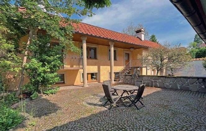 Pronájem bytu 2+1 58 m², Kirchstraße 5, Köln, Severní Porýní-Vestfálsko Pronájem bytu 2+1 58 m², Kirchstraße 5, Köln, Severní Porýní-Vestfálsko