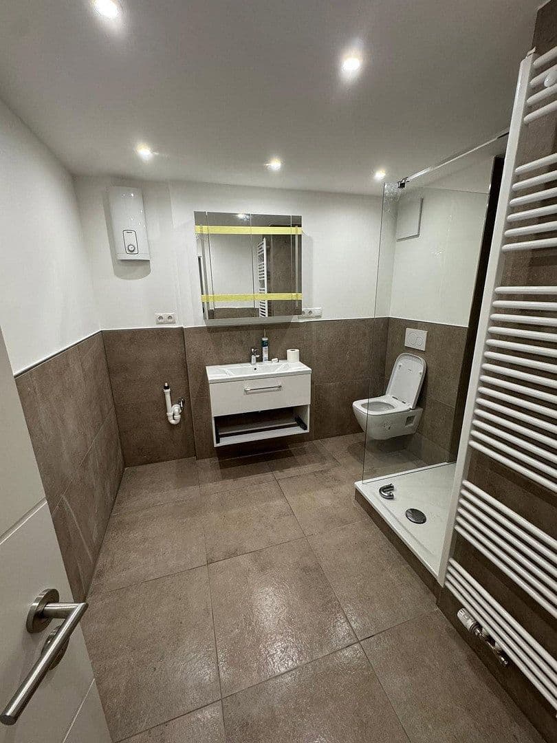 Pronájem bytu 2+1 58 m², Kirchstraße 5, Köln, Severní Porýní-Vestfálsko Pronájem bytu 2+1 58 m², Kirchstraße 5, Köln, Severní Porýní-Vestfálsko