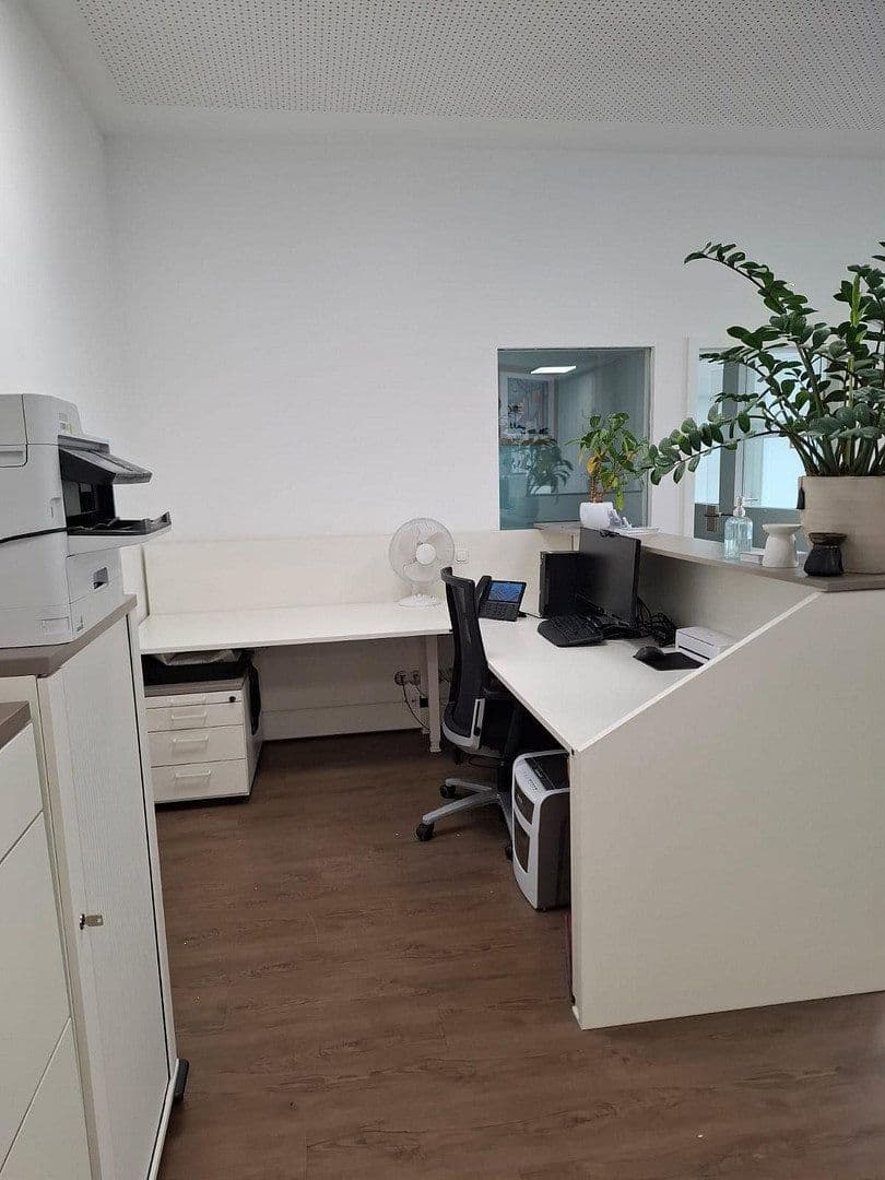 Pronájem kanceláře 160 m², Frauenrichter Str. 27, Weiden i.d.OPf., Bavorsko Pronájem kanceláře 160 m², Frauenrichter Str. 27, Weiden i.d.OPf., Bavorsko