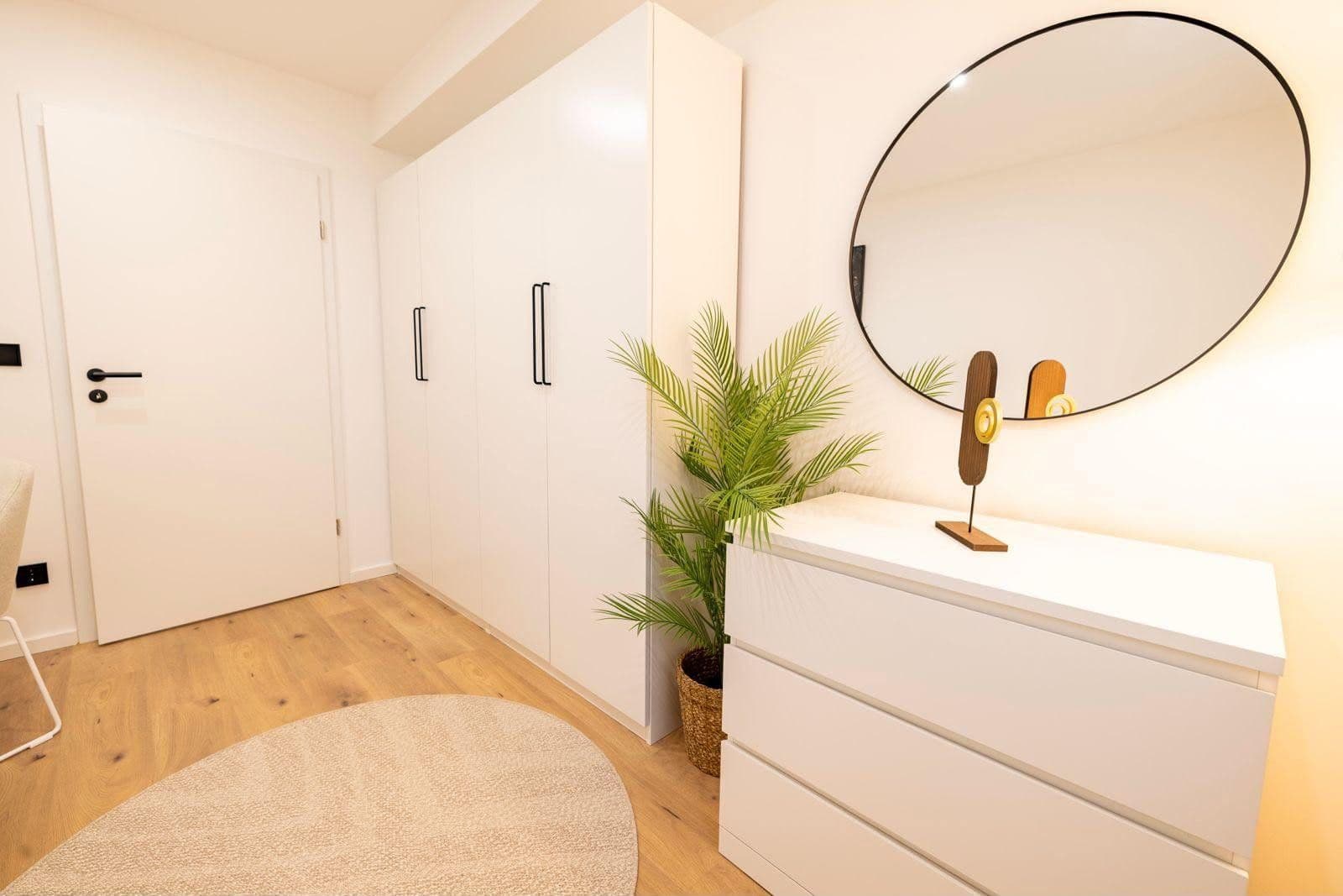 Pronájem bytu 92 m², Garmischer Straße 193, München, Bavorsko Pronájem bytu 92 m², Garmischer Straße 193, München, Bavorsko