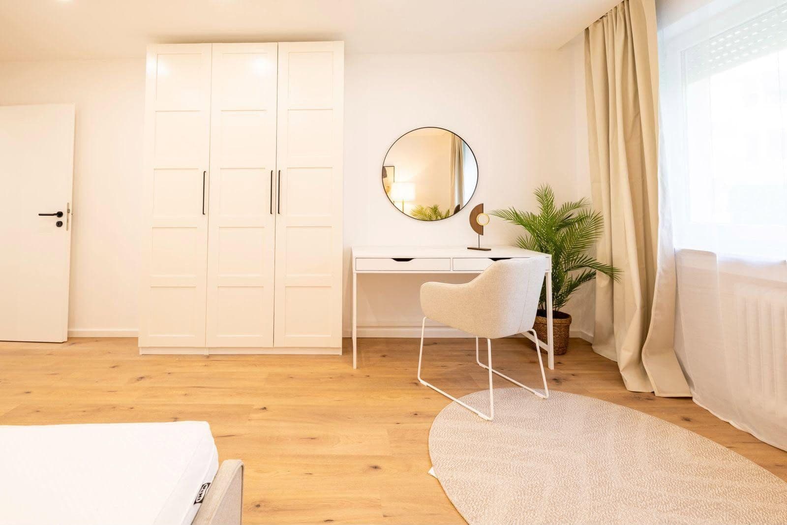 Pronájem bytu 92 m², Garmischer Straße 193, München, Bavorsko Pronájem bytu 92 m², Garmischer Straße 193, München, Bavorsko