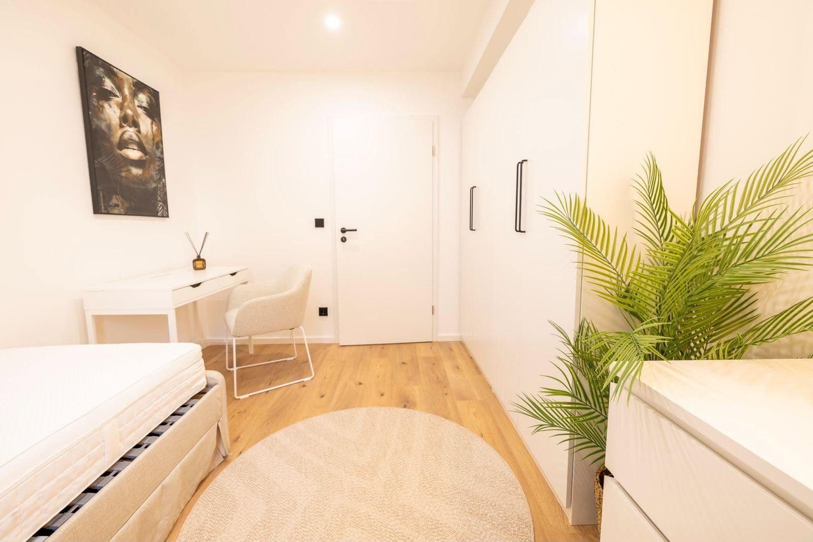 Pronájem bytu 92 m², Garmischer Straße 193, München, Bavorsko Pronájem bytu 92 m², Garmischer Straße 193, München, Bavorsko