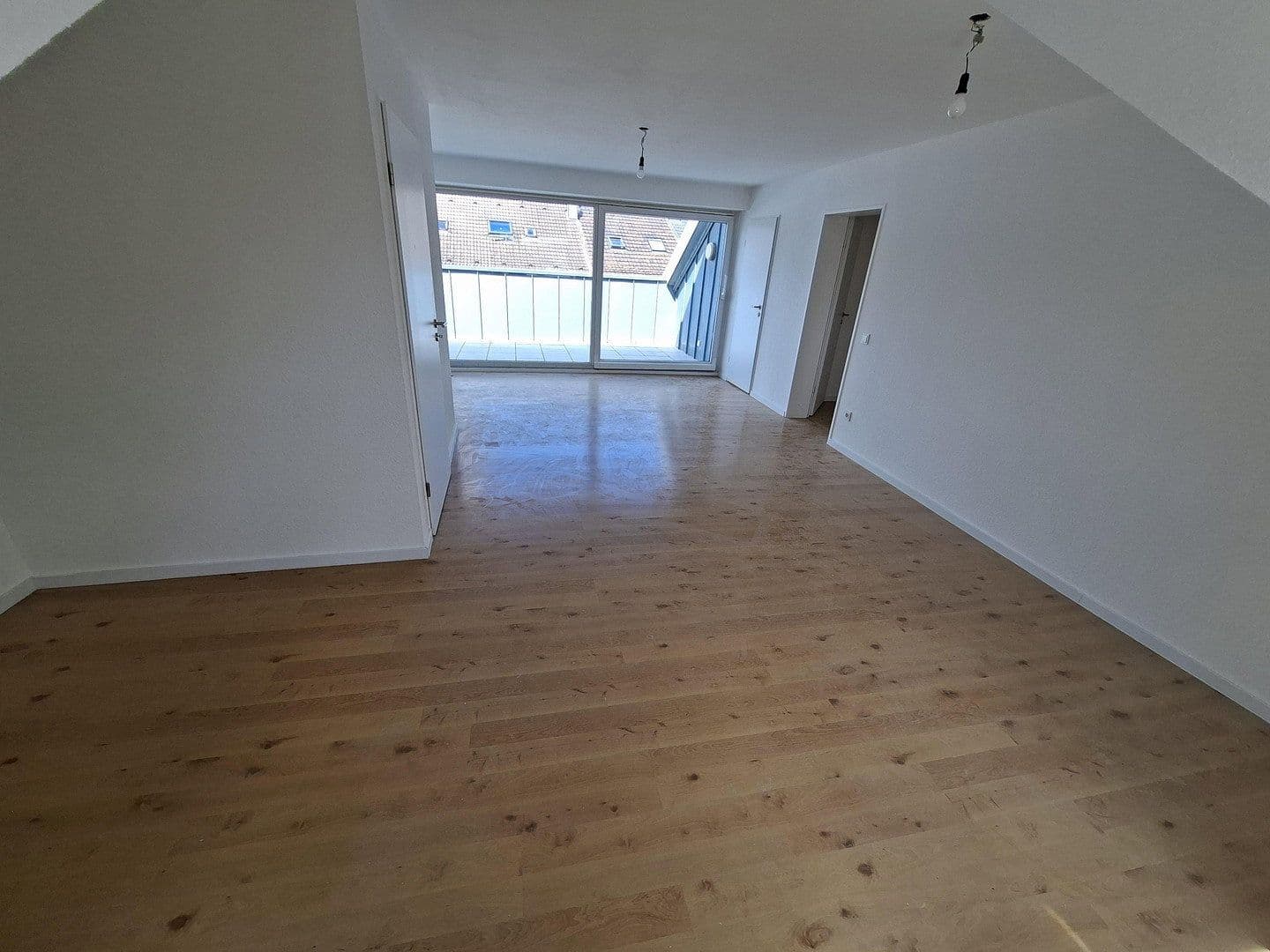 Pronájem bytu 3+1 82 m², Haupstr. 48, Solingen, Severní Porýní-Vestfálsko Pronájem bytu 3+1 82 m², Haupstr. 48, Solingen, Severní Porýní-Vestfálsko