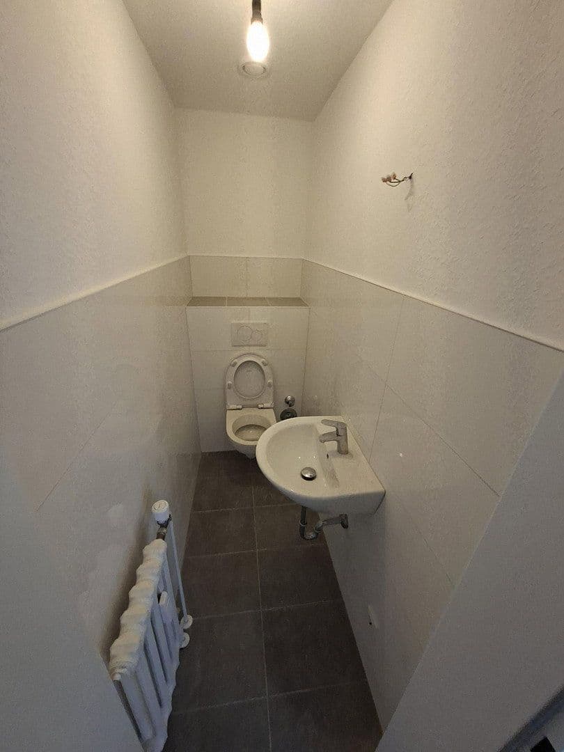 Pronájem bytu 3+1 82 m², Haupstr. 48, Solingen, Severní Porýní-Vestfálsko Pronájem bytu 3+1 82 m², Haupstr. 48, Solingen, Severní Porýní-Vestfálsko