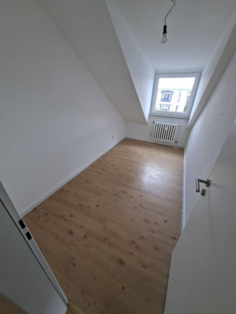 Pronájem bytu 3+1 82 m², Haupstr. 48, Solingen, Severní Porýní-Vestfálsko Pronájem bytu 3+1 82 m², Haupstr. 48, Solingen, Severní Porýní-Vestfálsko