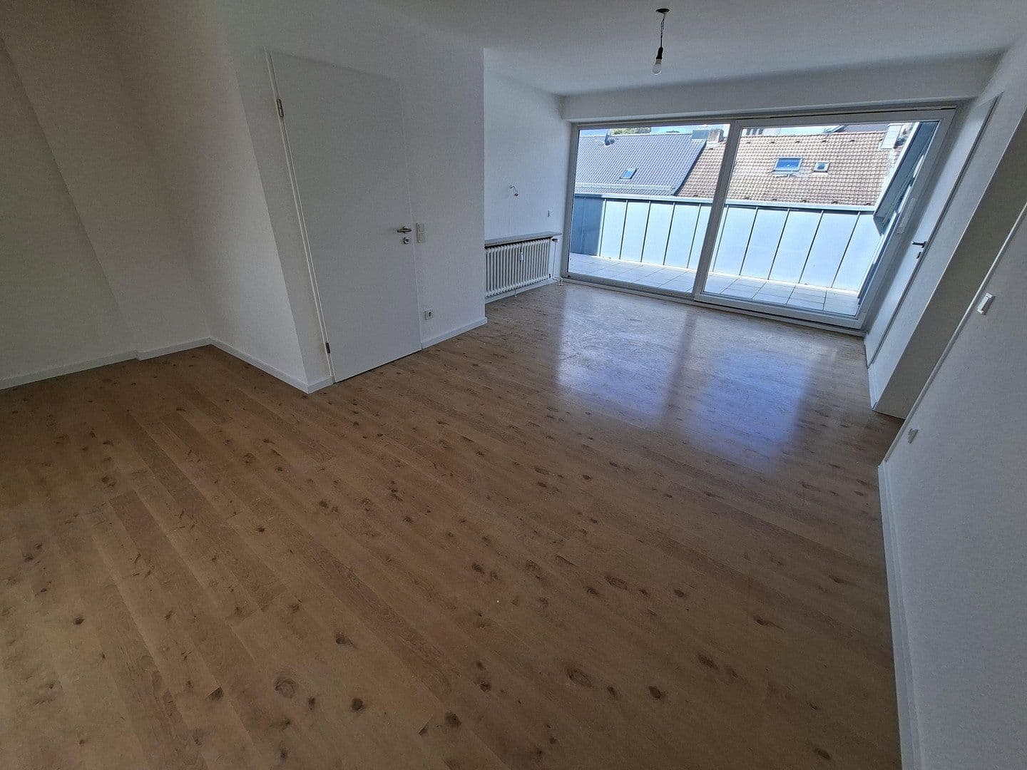Pronájem bytu 3+1 82 m², Haupstr. 48, Solingen, Severní Porýní-Vestfálsko Pronájem bytu 3+1 82 m², Haupstr. 48, Solingen, Severní Porýní-Vestfálsko