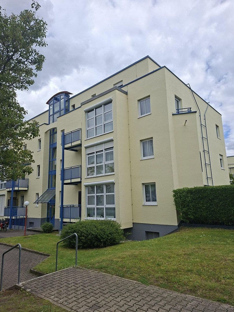 Prodej bytu 3+1 84 m², Holbeinstraße 8, Karlsruhe-Neureut, Bádensko-Württembersko Prodej bytu 3+1 84 m², Holbeinstraße 8, Karlsruhe-Neureut, Bádensko-Württembersko