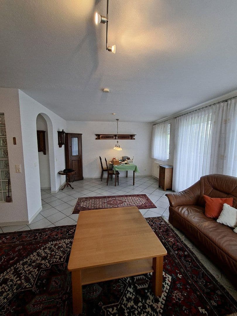 Prodej bytu 3+1 84 m², Holbeinstraße 8, Karlsruhe-Neureut, Bádensko-Württembersko Prodej bytu 3+1 84 m², Holbeinstraße 8, Karlsruhe-Neureut, Bádensko-Württembersko