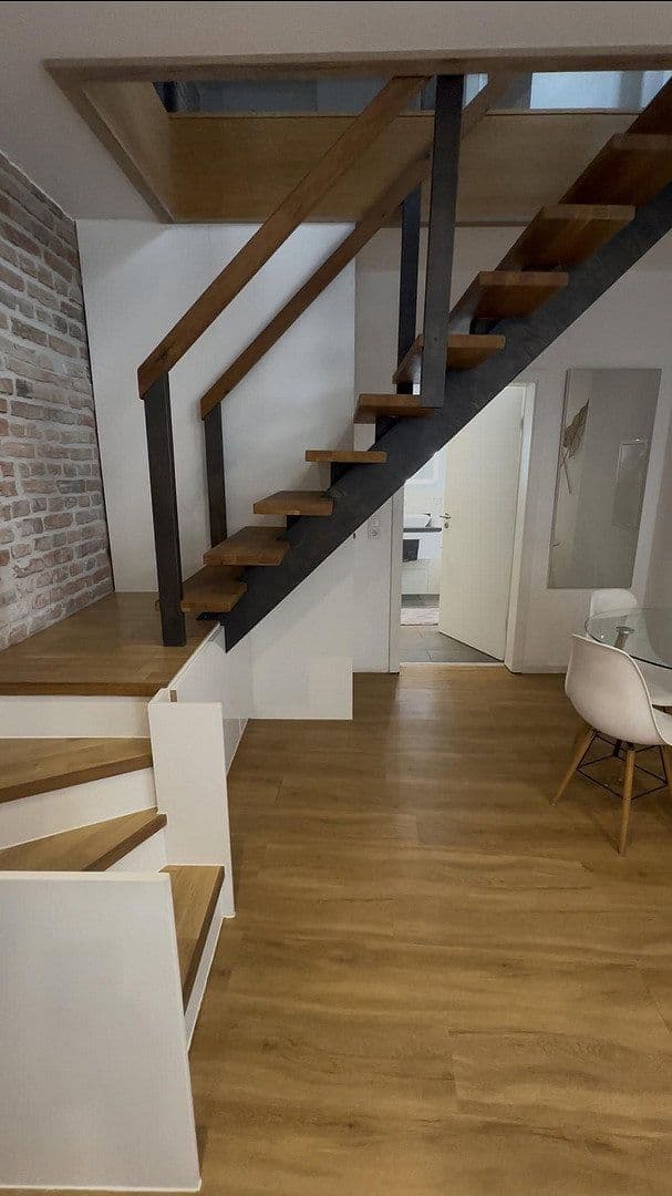Pronájem bytu 4+1 78 m², Lothringerstrasse 25, Wiesbaden, Hessen Pronájem bytu 4+1 78 m², Lothringerstrasse 25, Wiesbaden, Hessen