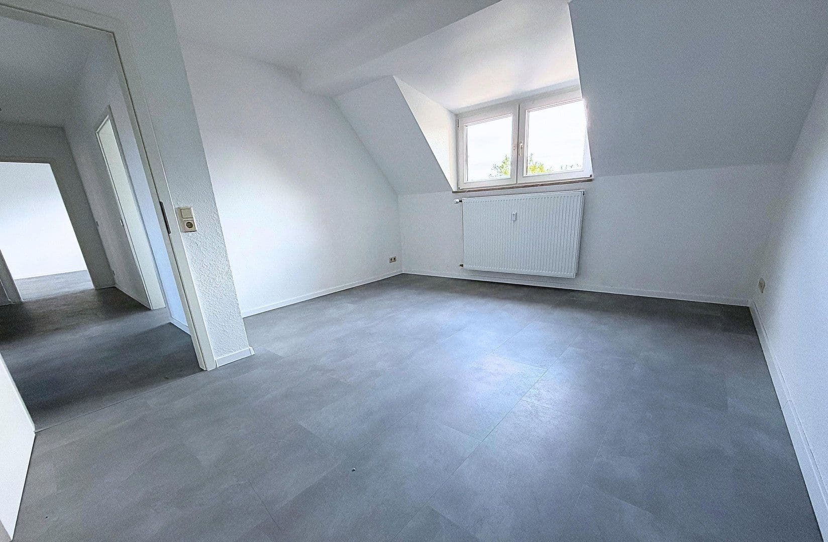 Pronájem bytu 3+1 83 m², Von-der-Mark-Str. 37, Duisburg, Severní Porýní-Vestfálsko Pronájem bytu 3+1 83 m², Von-der-Mark-Str. 37, Duisburg, Severní Porýní-Vestfálsko