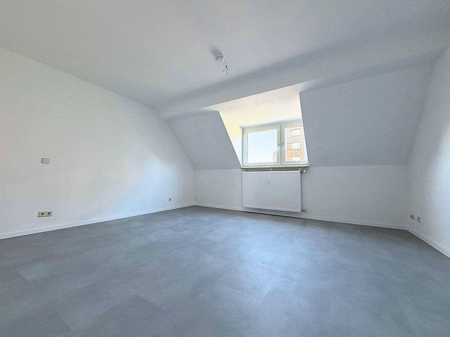 Pronájem bytu 3+1 83 m², Von-der-Mark-Str. 37, Duisburg, Severní Porýní-Vestfálsko Pronájem bytu 3+1 83 m², Von-der-Mark-Str. 37, Duisburg, Severní Porýní-Vestfálsko