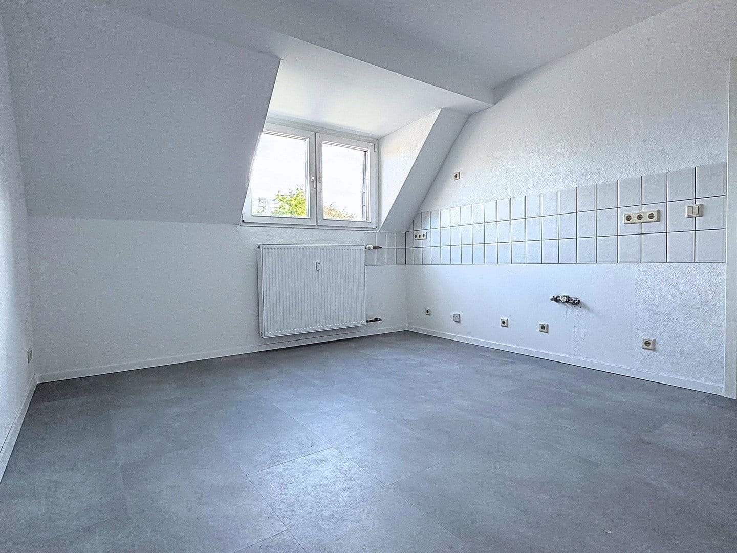 Pronájem bytu 3+1 83 m², Von-der-Mark-Str. 37, Duisburg, Severní Porýní-Vestfálsko Pronájem bytu 3+1 83 m², Von-der-Mark-Str. 37, Duisburg, Severní Porýní-Vestfálsko