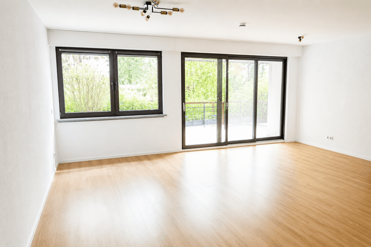 Pronájem bytu 2+1 63 m², Hüttemeisterstraße 15, Lüdenscheid, Severní Porýní-Vestfálsko Pronájem bytu 2+1 63 m², Hüttemeisterstraße 15, Lüdenscheid, Severní Porýní-Vestfálsko
