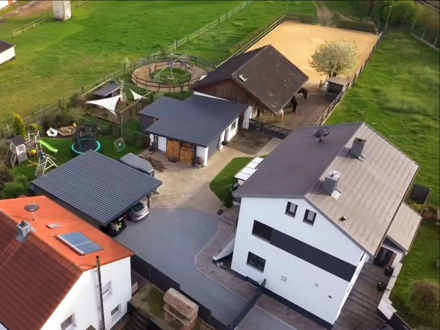 Prodej domu 115 m², pozemek 2.966 m², Abensberg, Bavorsko Prodej domu 115 m², pozemek 2.966 m², Abensberg, Bavorsko
