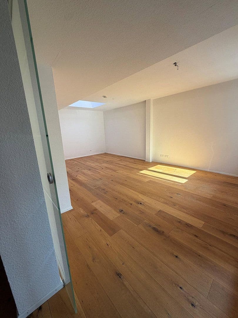 Pronájem bytu 3+kk 164 m², Stuttgarter Straße 23, Weil der Stadt, Bádensko-Württembersko Pronájem bytu 3+kk 164 m², Stuttgarter Straße 23, Weil der Stadt, Bádensko-Württembersko