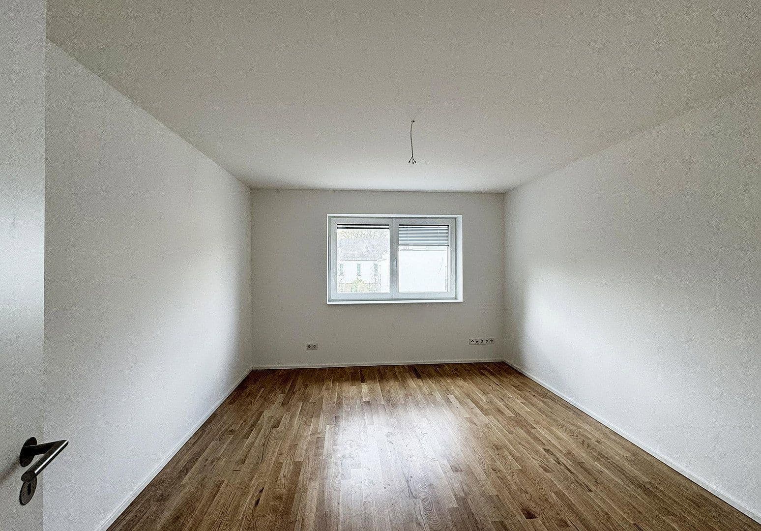 Pronájem bytu 3+1 90 m², Heilwigstraße 19, München-Trudering, Bavorsko Pronájem bytu 3+1 90 m², Heilwigstraße 19, München-Trudering, Bavorsko