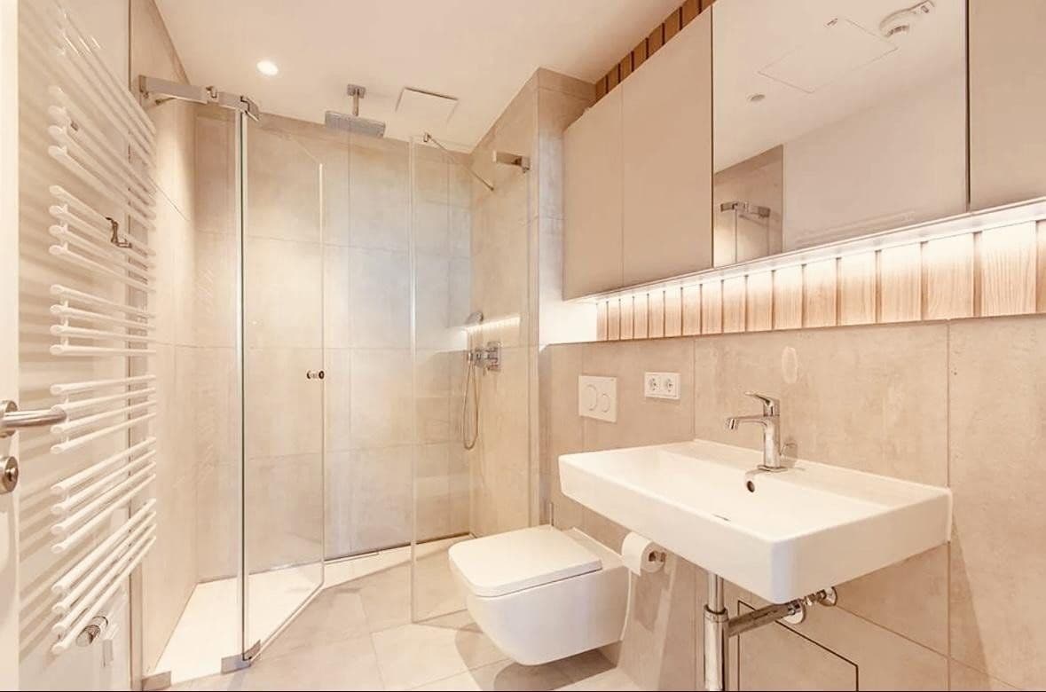 Prodej bytu 4+1 127 m², Hamburg, Hamburg Prodej bytu 4+1 127 m², Hamburg, Hamburg