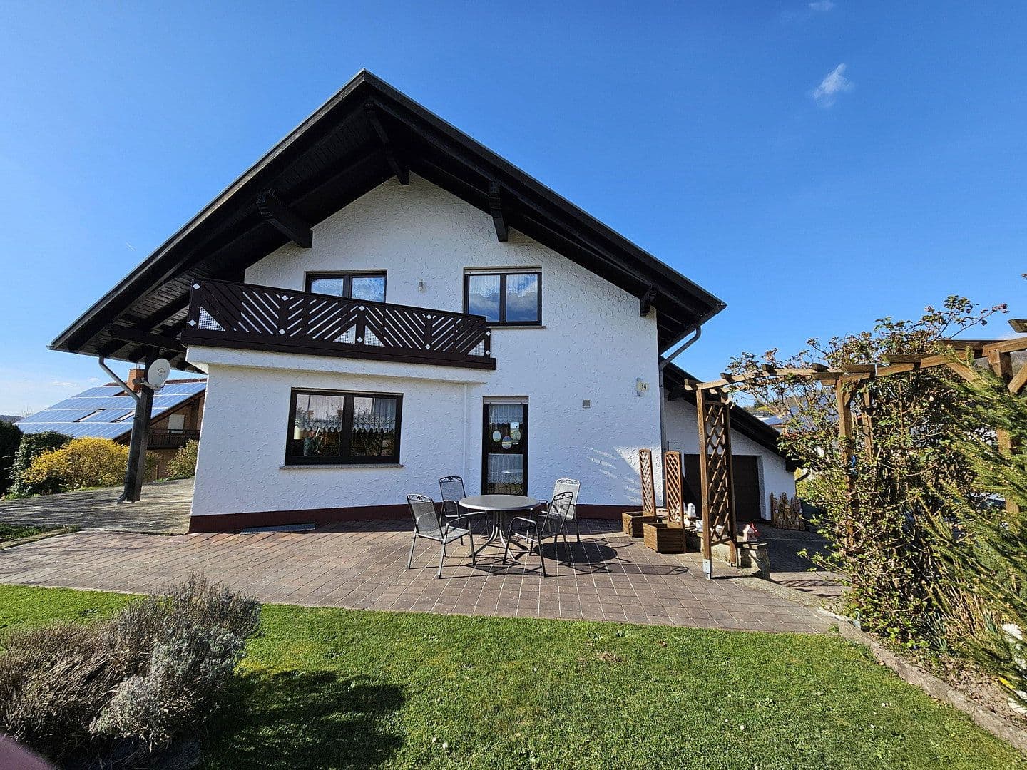 Prodej domu 190 m², pozemek 1.263 m², Frielendorf, Hessen Prodej domu 190 m², pozemek 1.263 m², Frielendorf, Hessen