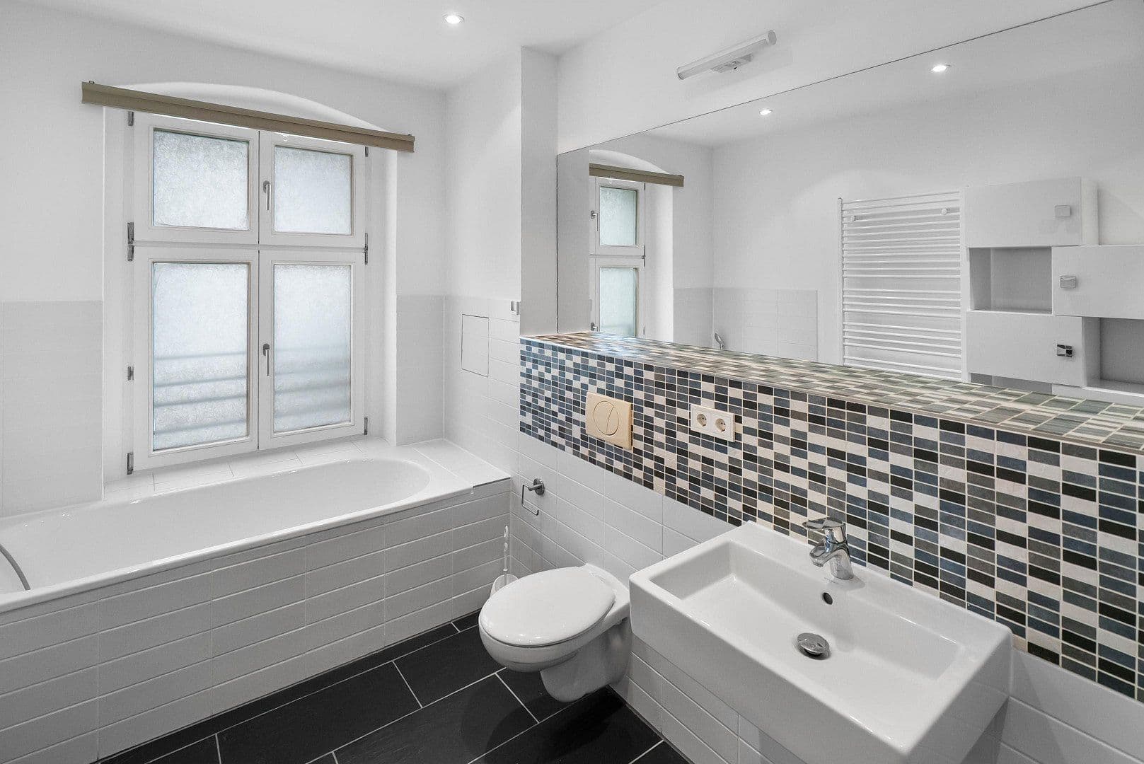 Prodej bytu 3+kk 171 m², Marienstraße 9,, Berlin, Berlín Prodej bytu 3+kk 171 m², Marienstraße 9,, Berlin, Berlín