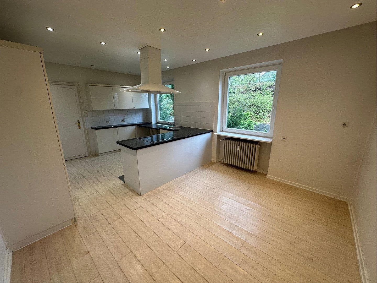 Pronájem domu 170 m², pozemek 1.400 m², Bendestorf, Dolní Sasko Pronájem domu 170 m², pozemek 1.400 m², Bendestorf, Dolní Sasko