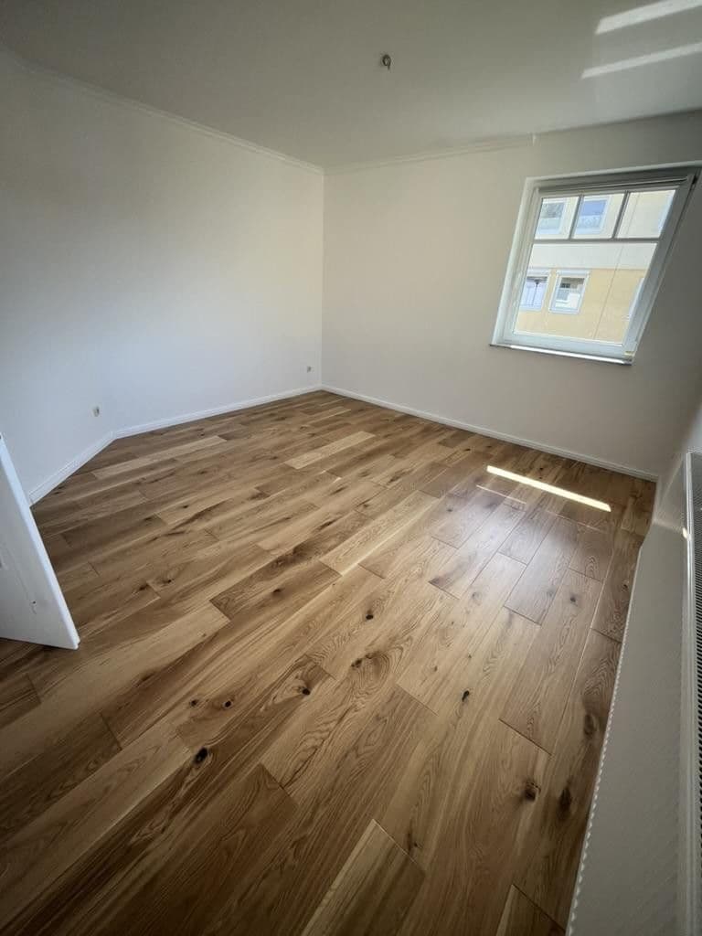 Pronájem domu 122 m², pozemek 350 m², Rostock, Mecklenburg-Vorpommern Pronájem domu 122 m², pozemek 350 m², Rostock, Mecklenburg-Vorpommern