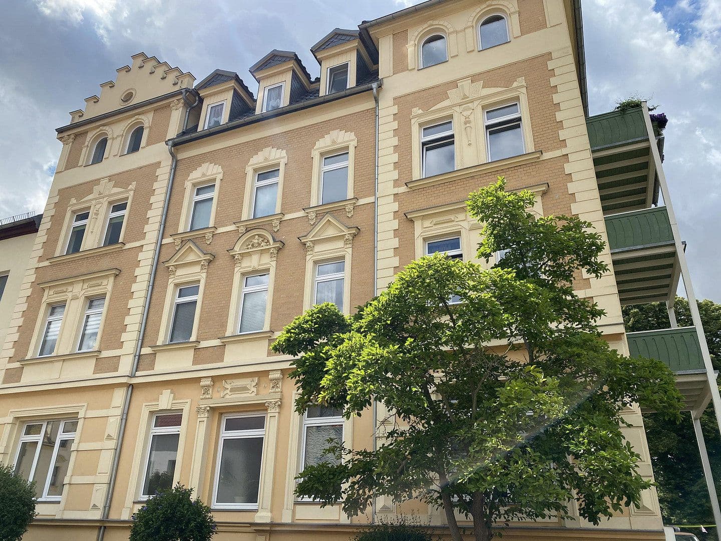 Pronájem bytu 3+1 95 m², Rousseaustr. 17, Starohrad, Durynsko Pronájem bytu 3+1 95 m², Rousseaustr. 17, Starohrad, Durynsko