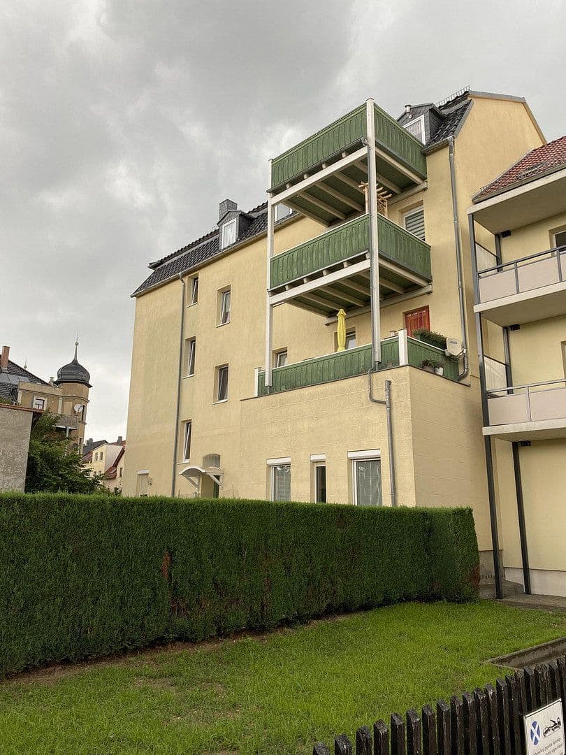 Pronájem bytu 3+1 95 m², Rousseaustr. 17, Starohrad, Durynsko Pronájem bytu 3+1 95 m², Rousseaustr. 17, Starohrad, Durynsko