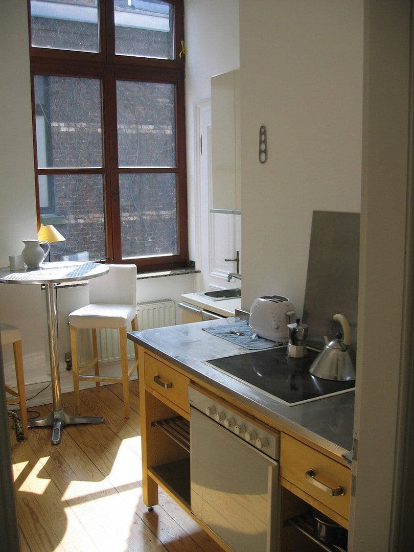 Pronájem bytu 1+kk 70 m², Brüsseler Platz 6, Köln, Severní Porýní-Vestfálsko Pronájem bytu 1+kk 70 m², Brüsseler Platz 6, Köln, Severní Porýní-Vestfálsko