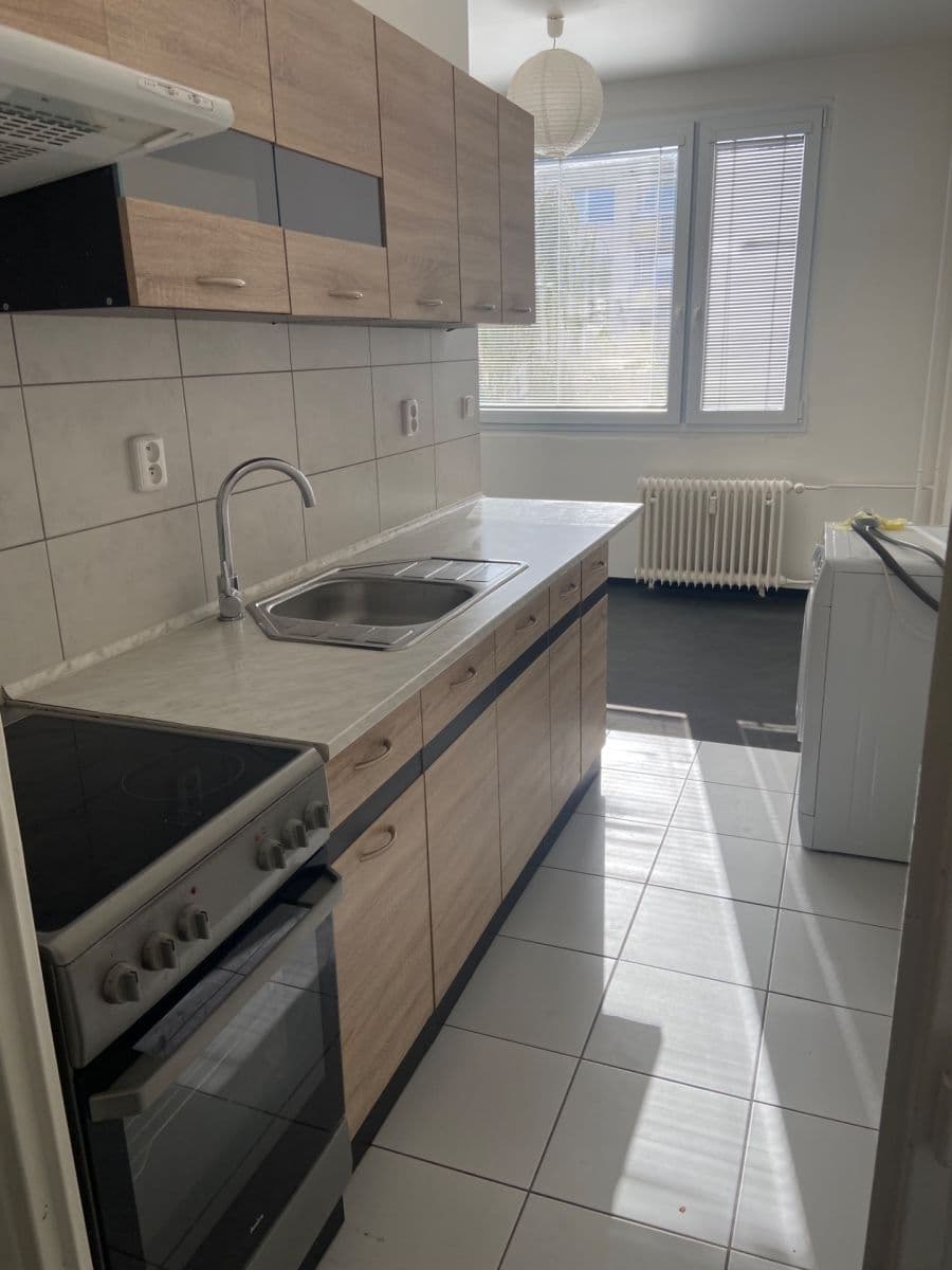 Pronájem bytu 1+1 38 m², Stavbařů, Roudnice nad Labem, Ústecký kraj Pronájem bytu 1+1 38 m², Stavbařů, Roudnice nad Labem, Ústecký kraj