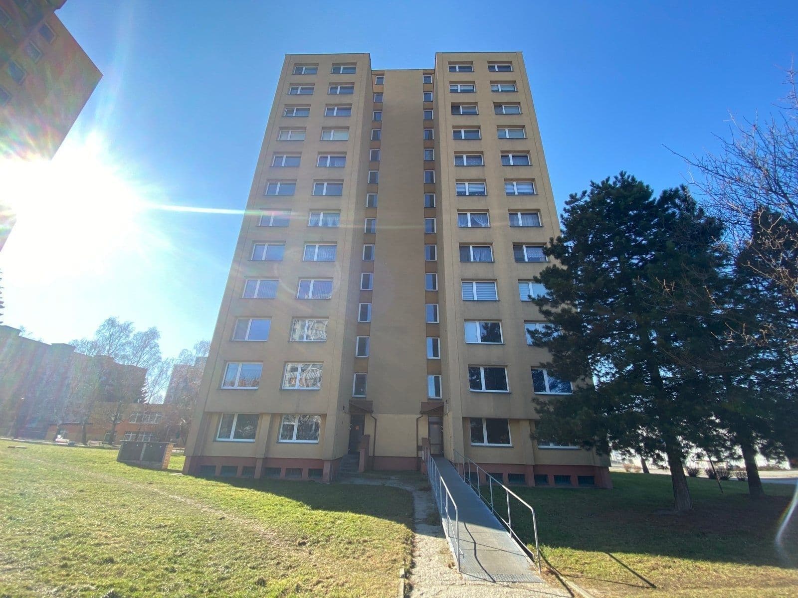 Pronájem bytu 1+kk 28 m², Okružní, Orlová, Moravskoslezský kraj Pronájem bytu 1+kk 28 m², Okružní, Orlová, Moravskoslezský kraj