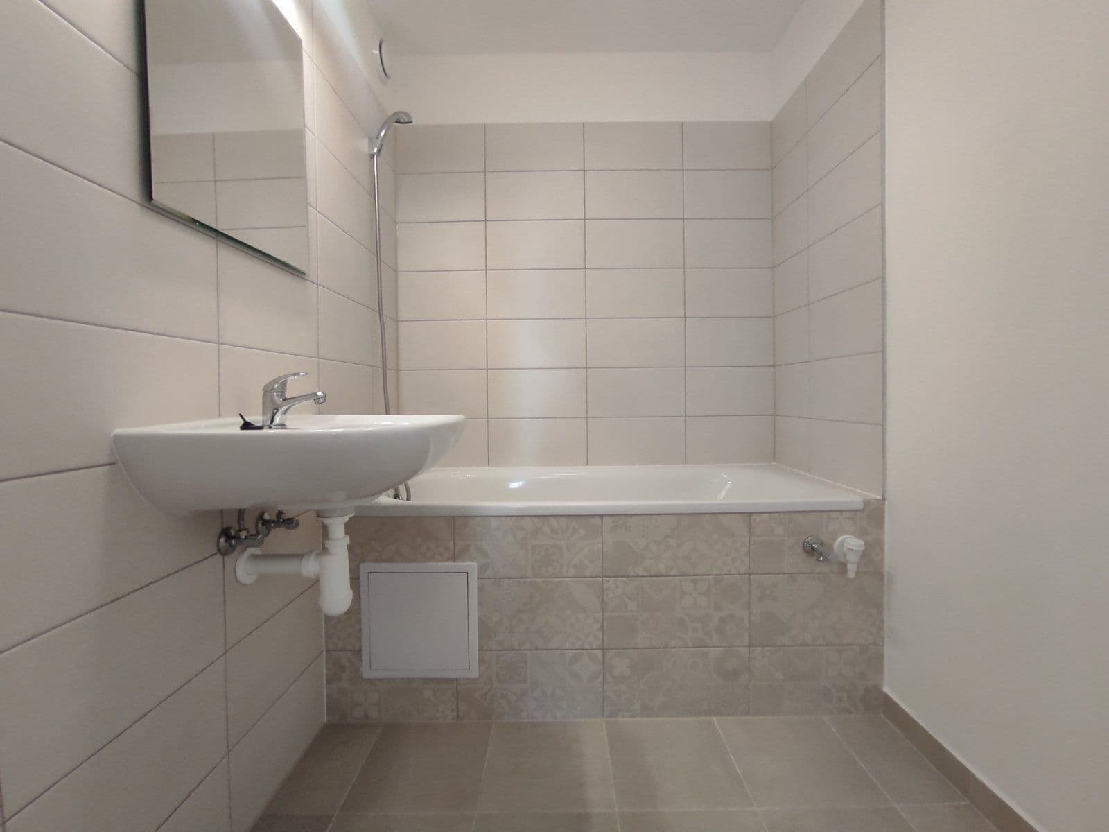 Pronájem bytu 3+1 67 m², Okružní, Orlová, Moravskoslezský kraj Pronájem bytu 3+1 67 m², Okružní, Orlová, Moravskoslezský kraj