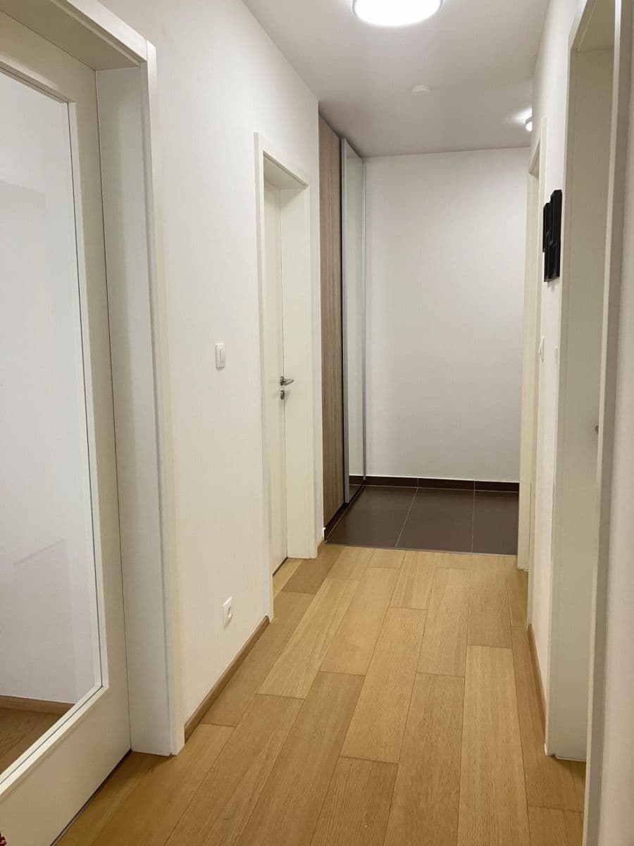 Prodej bytu 3+kk 80 m², K Beranovu, Praha, Praha Prodej bytu 3+kk 80 m², K Beranovu, Praha, Praha