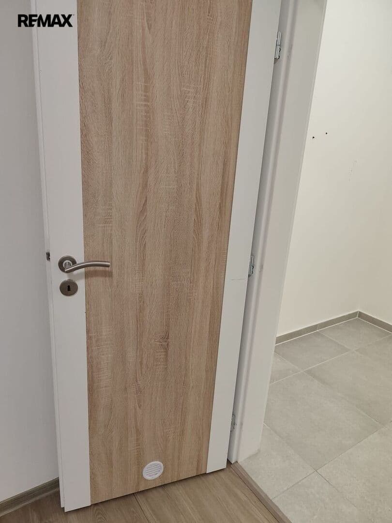 Pronájem bytu 2+kk 70 m², Moskevská, Karlovy Vary, Karlovarský kraj Pronájem bytu 2+kk 70 m², Moskevská, Karlovy Vary, Karlovarský kraj