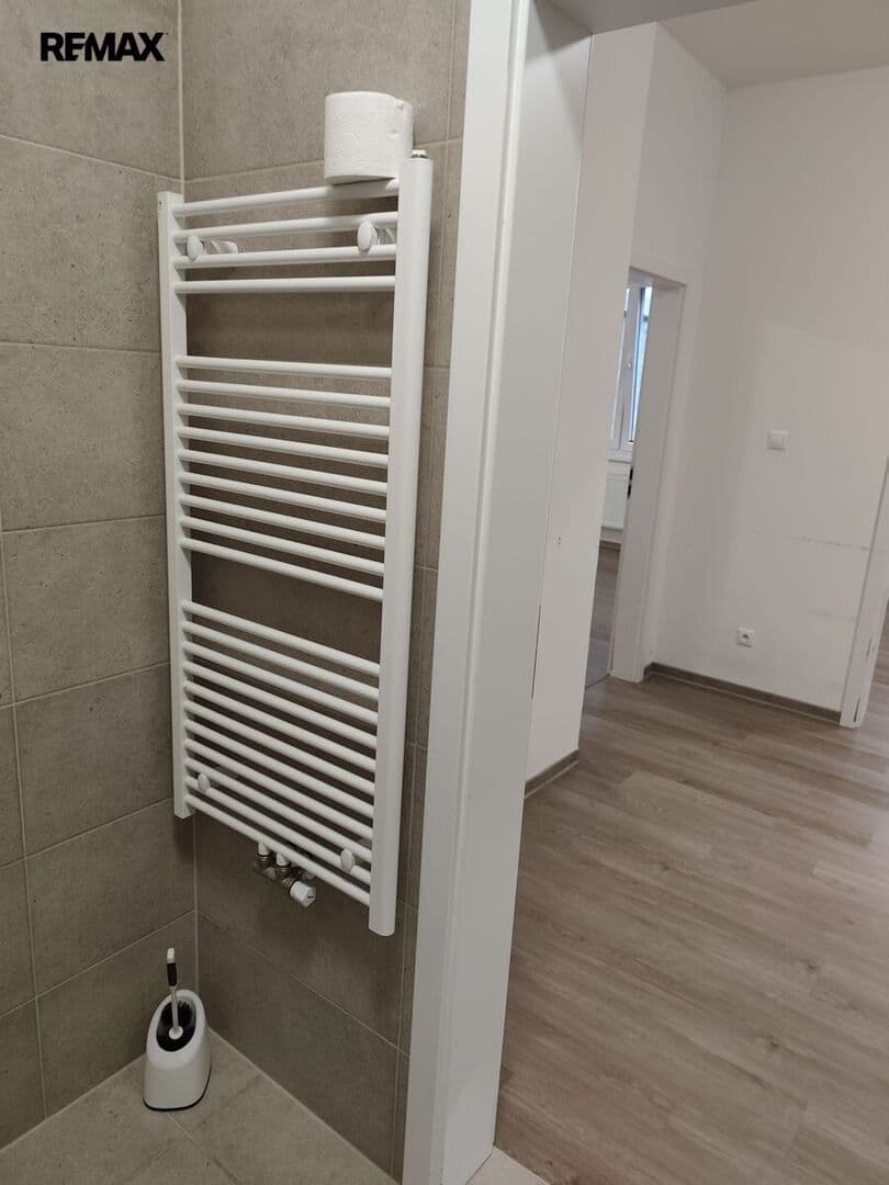 Pronájem bytu 2+kk 70 m², Moskevská, Karlovy Vary, Karlovarský kraj Pronájem bytu 2+kk 70 m², Moskevská, Karlovy Vary, Karlovarský kraj