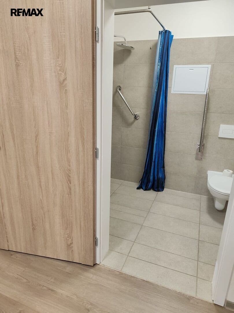 Pronájem bytu 2+kk 70 m², Moskevská, Karlovy Vary, Karlovarský kraj Pronájem bytu 2+kk 70 m², Moskevská, Karlovy Vary, Karlovarský kraj