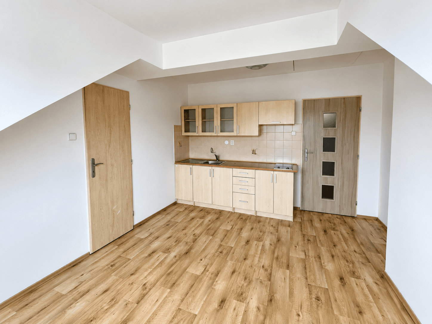 Pronájem bytu 1+1 48 m², Krakovská, Olomouc, Olomoucký kraj Pronájem bytu 1+1 48 m², Krakovská, Olomouc, Olomoucký kraj