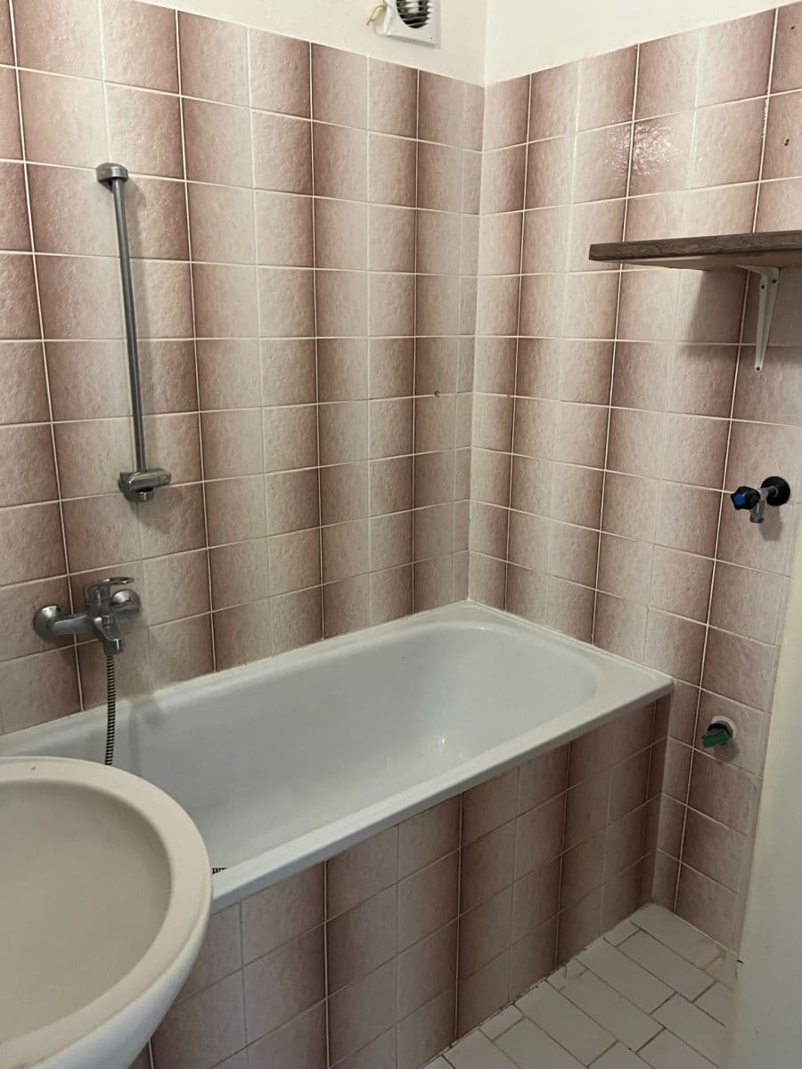 Prodej bytu 2+kk 45 m², Tatarkova, Praha, Praha Prodej bytu 2+kk 45 m², Tatarkova, Praha, Praha