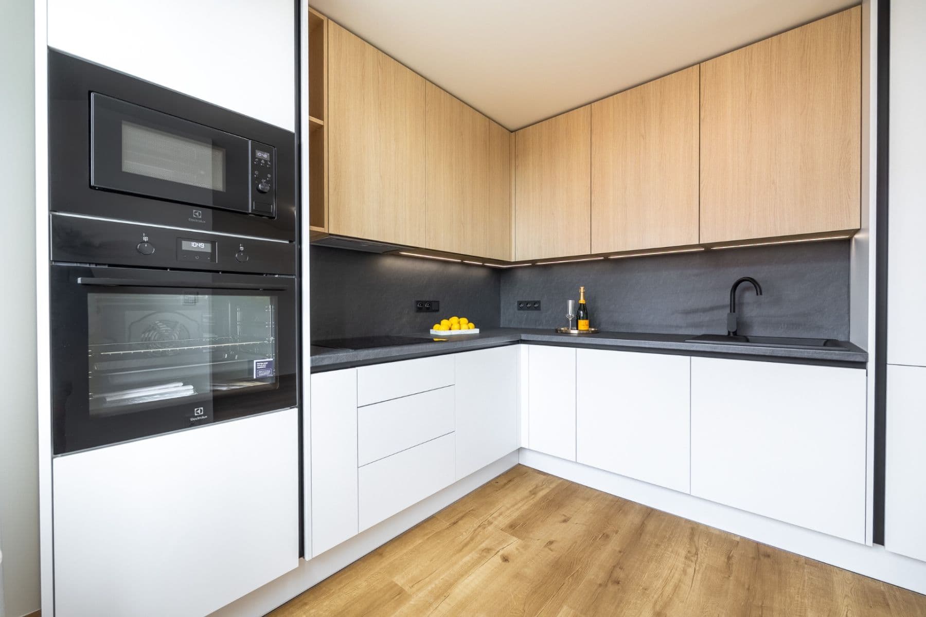 Prodej bytu 3+kk 73 m², Pospíchalova, Praha, Praha Prodej bytu 3+kk 73 m², Pospíchalova, Praha, Praha