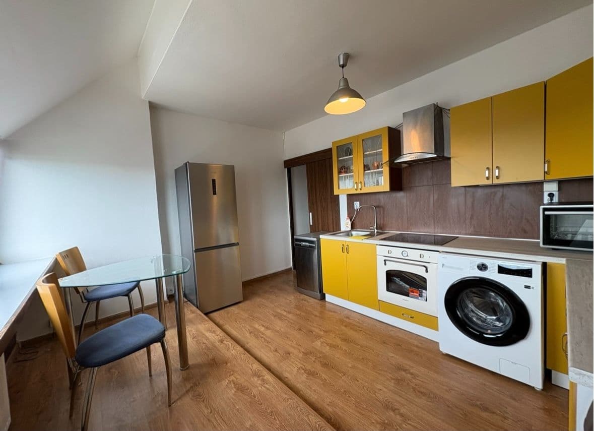 Pronájem bytu 2+1 55 m², Zelená, Ostrava, Moravskoslezský kraj Pronájem bytu 2+1 55 m², Zelená, Ostrava, Moravskoslezský kraj