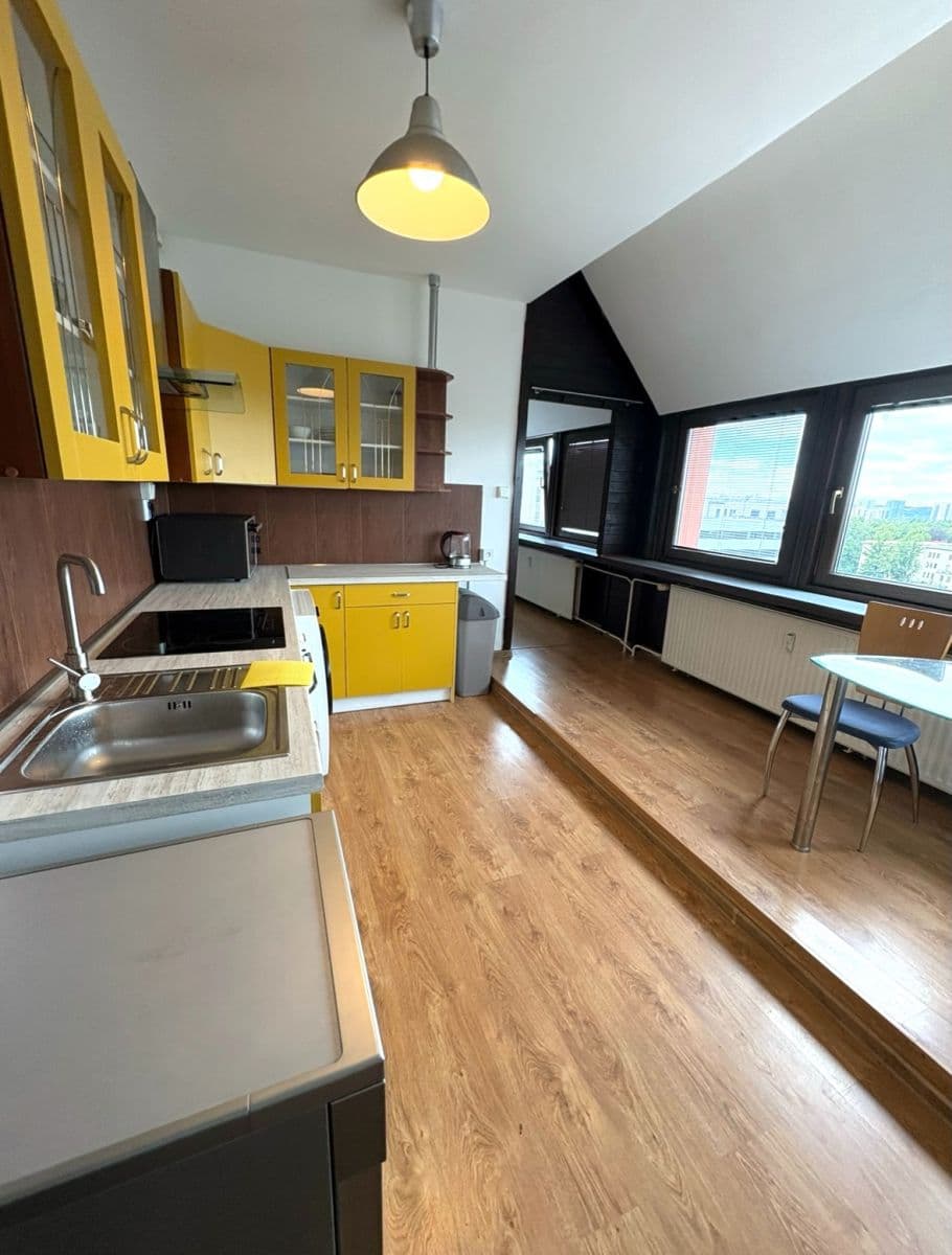 Pronájem bytu 2+1 55 m², Zelená, Ostrava, Moravskoslezský kraj Pronájem bytu 2+1 55 m², Zelená, Ostrava, Moravskoslezský kraj