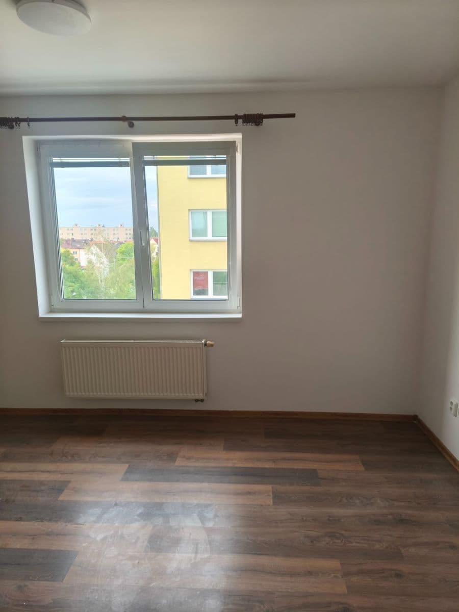 Prodej bytu 1+kk 37 m², Třídvorská, Kolín, Středočeský kraj Prodej bytu 1+kk 37 m², Třídvorská, Kolín, Středočeský kraj