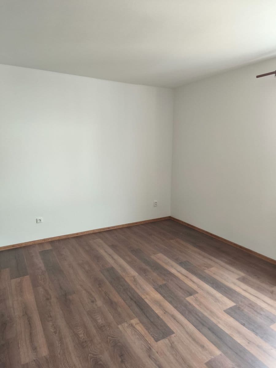 Prodej bytu 1+kk 37 m², Třídvorská, Kolín, Středočeský kraj Prodej bytu 1+kk 37 m², Třídvorská, Kolín, Středočeský kraj