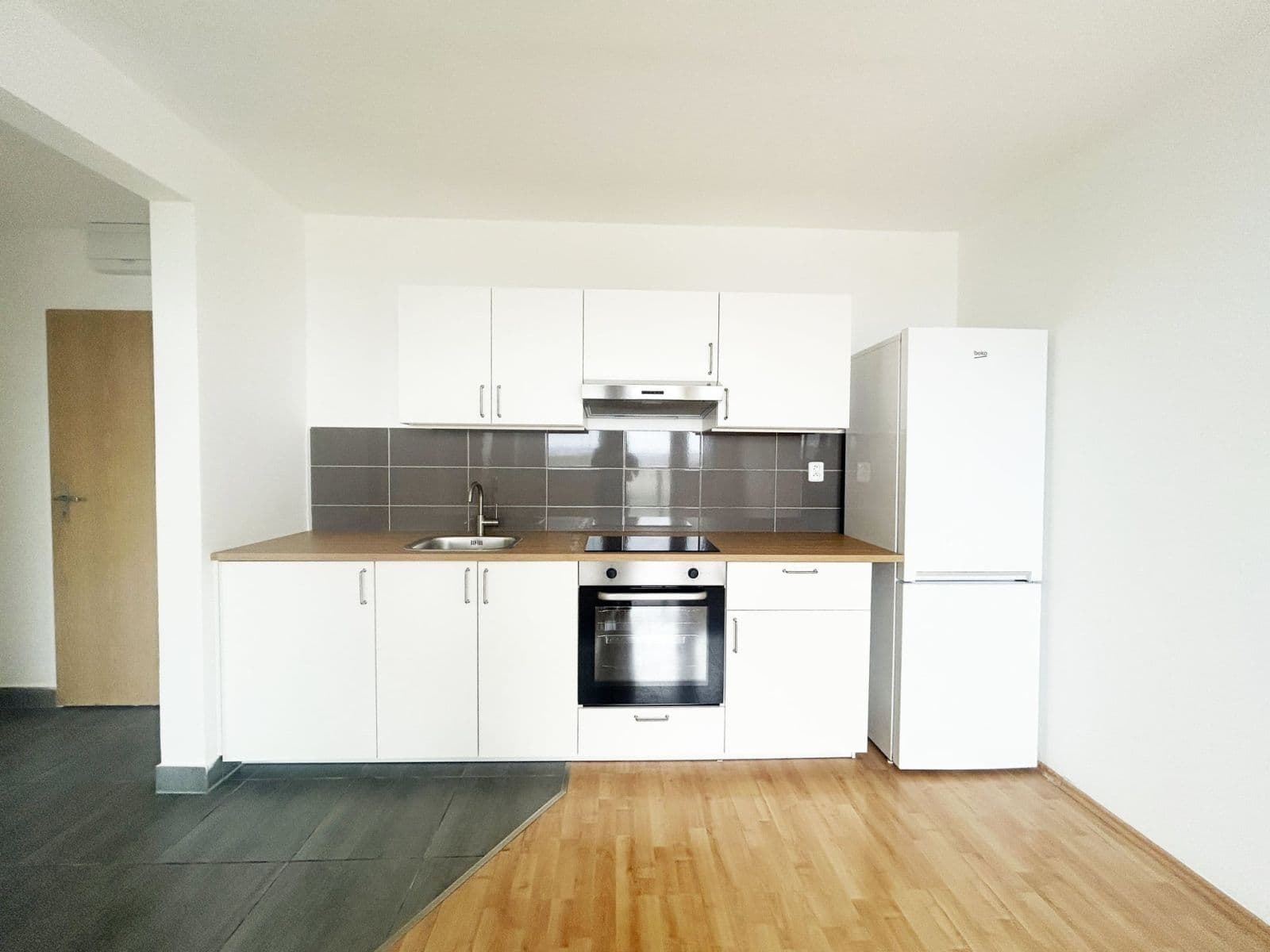 Pronájem bytu 2+kk 33 m², Jabloňová, Praha, Praha Pronájem bytu 2+kk 33 m², Jabloňová, Praha, Praha