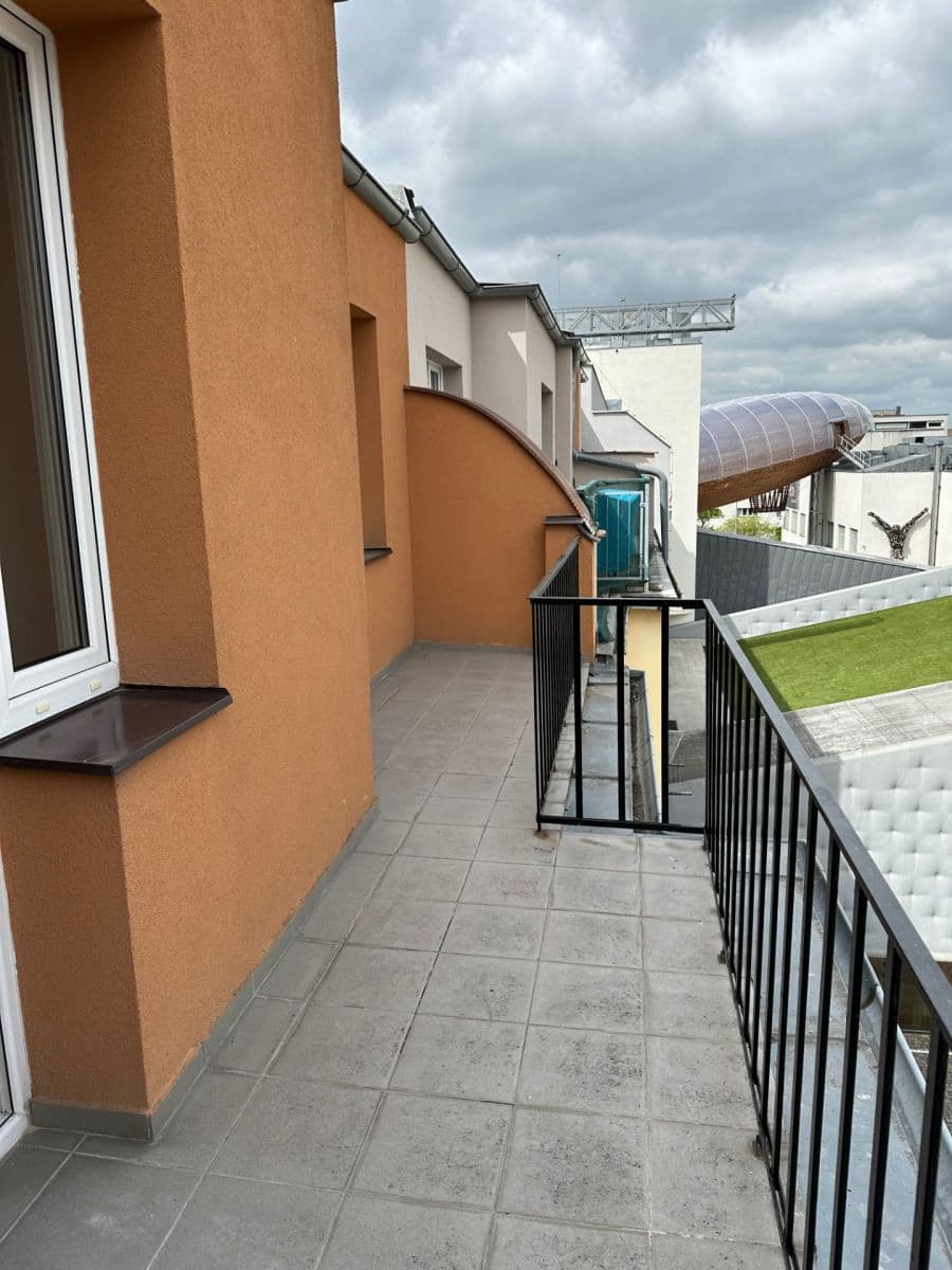 Pronájem bytu 1+1 39 m², Poupětova, Praha, Praha Pronájem bytu 1+1 39 m², Poupětova, Praha, Praha