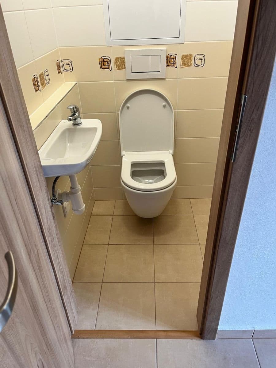 Pronájem bytu 1+1 39 m², Poupětova, Praha, Praha Pronájem bytu 1+1 39 m², Poupětova, Praha, Praha