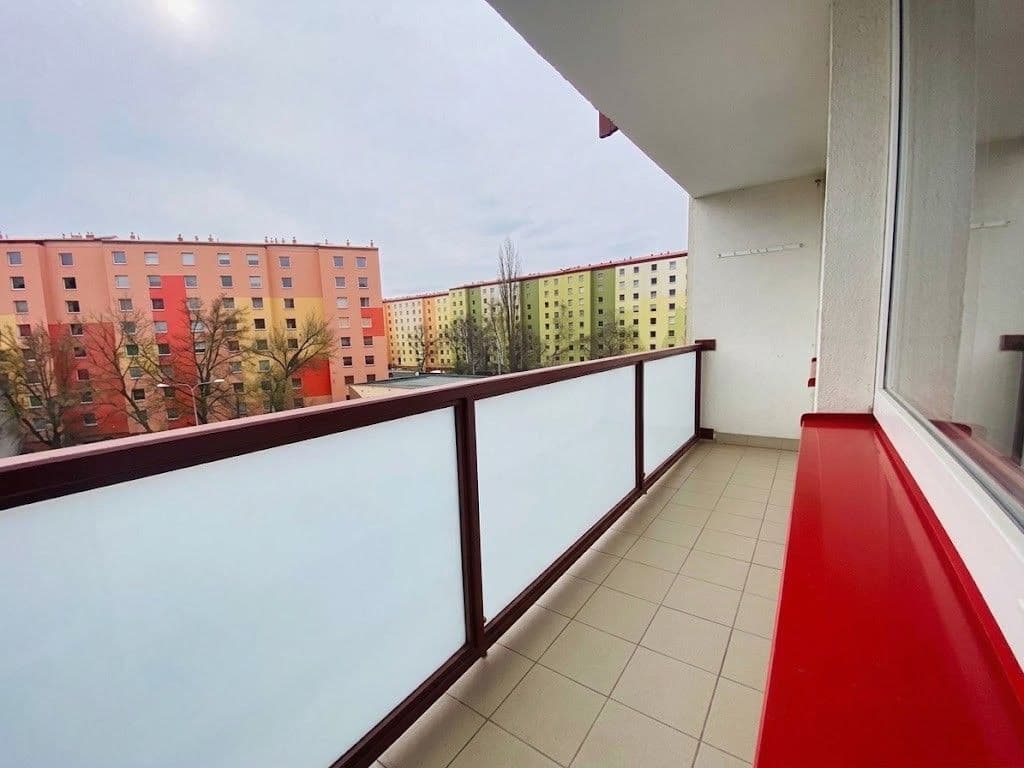 Prodej bytu 3+1 69 m², Rovná, Teplice, Ústecký kraj Prodej bytu 3+1 69 m², Rovná, Teplice, Ústecký kraj